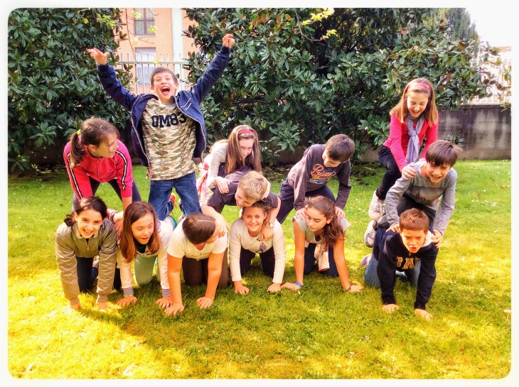 130402 foto gruppo catechismo Pina 2003